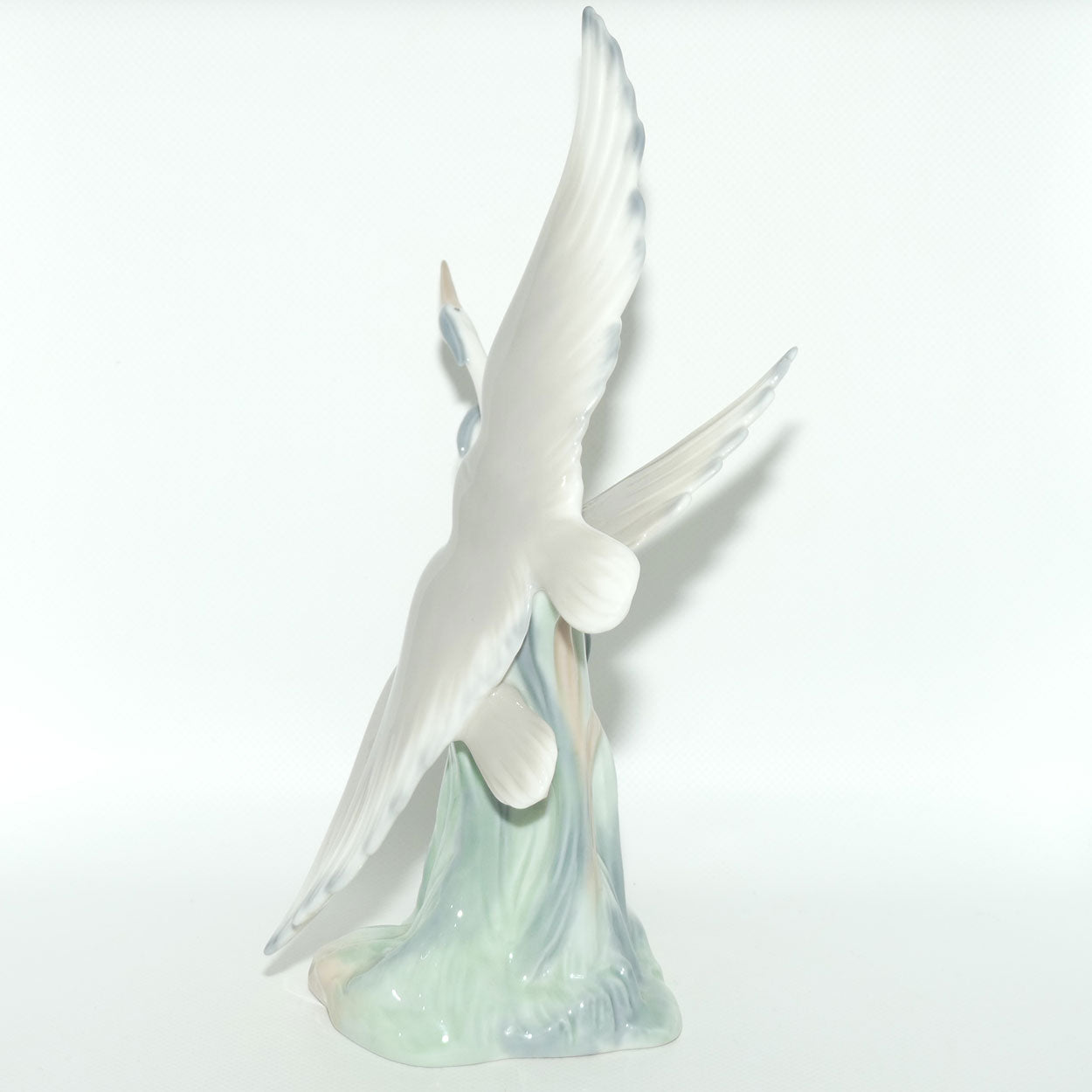 Nao by Lladro figure Cranes in Flight | Flying Herons | #0044