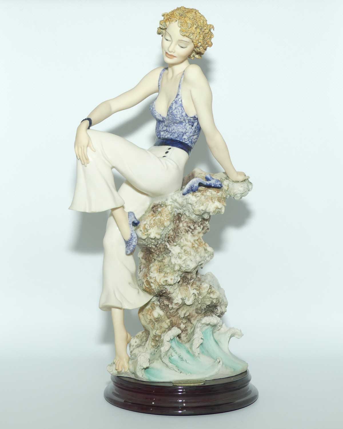 Giuseppe Armani Florence figure | 0110C | Sabrina | 1997 Member piece | Cert + boxed