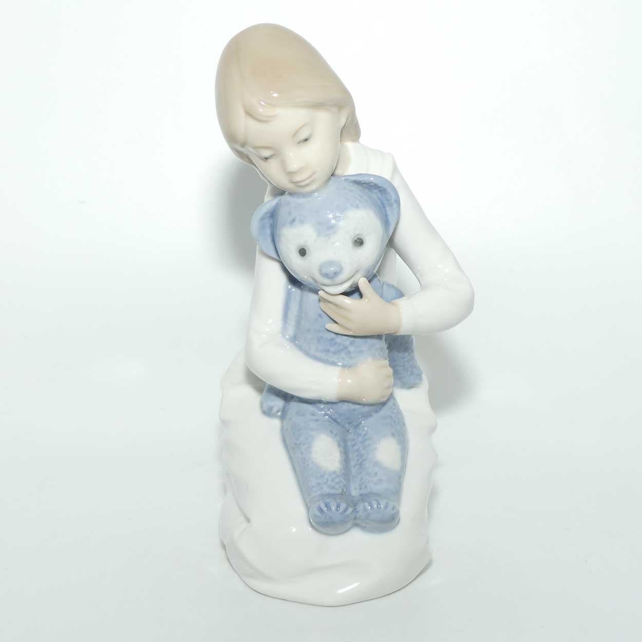 Nao by Lladro figure My Teddy Bear #0145