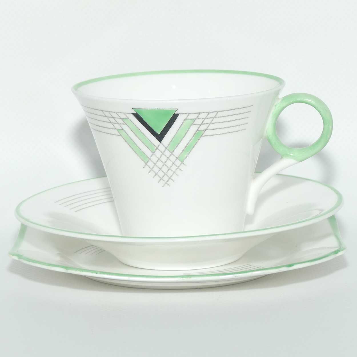 Shelley Regent shape Triangles and Lines pattern trio | Green trim | WS 0160/9 Ideal | Square plate