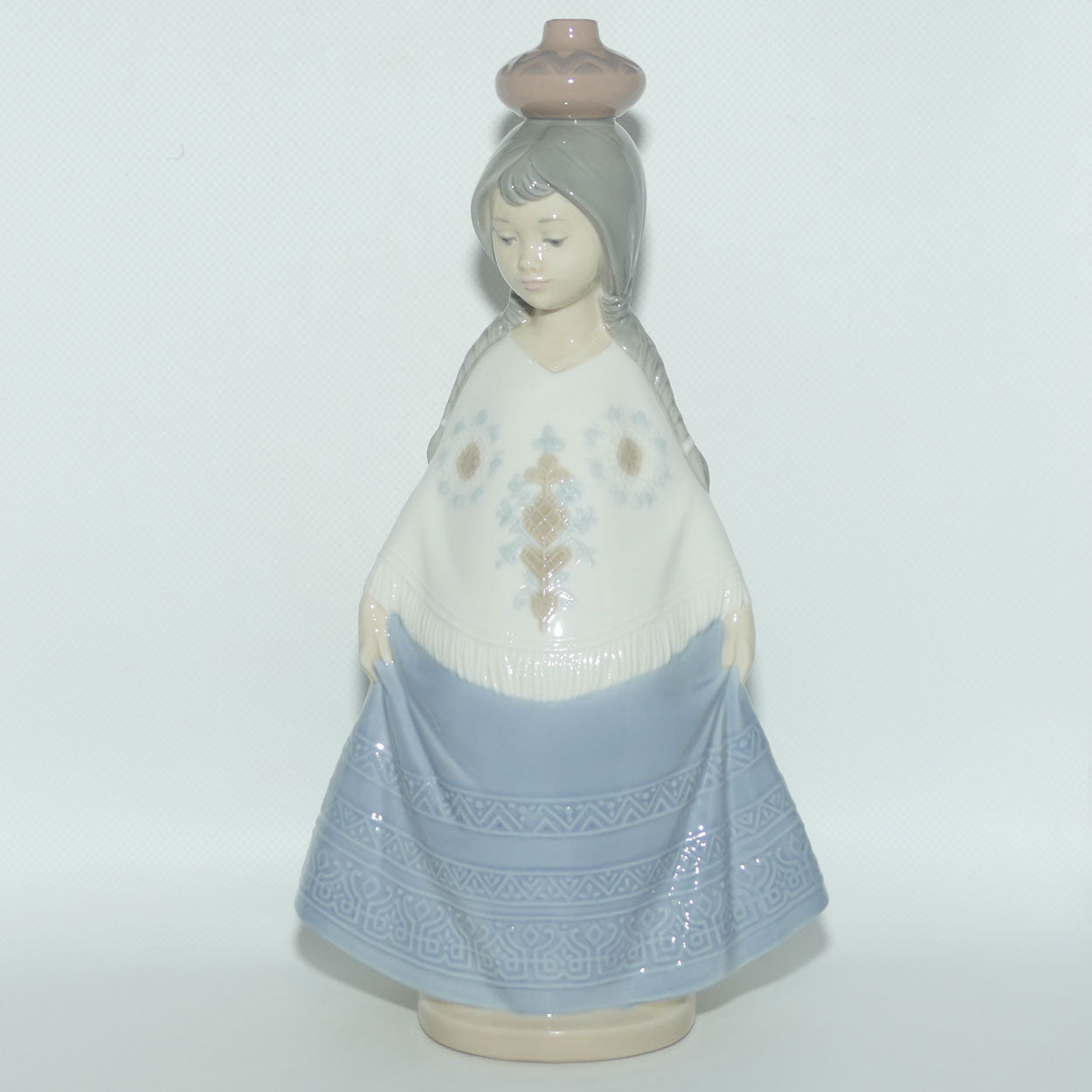 Nao by Lladro figure Mexican Girl with Water Jug on Head | #0359