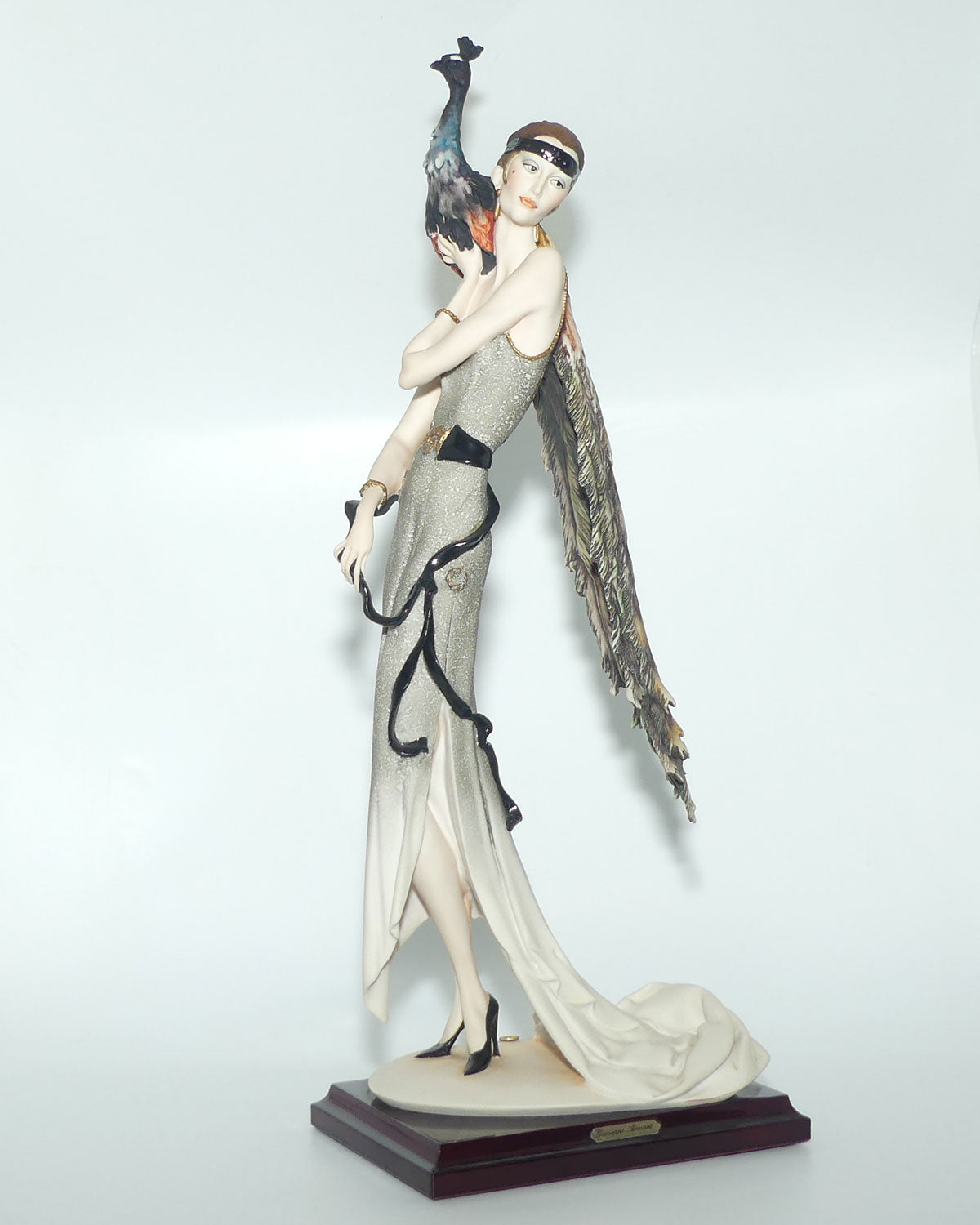 Giuseppe Armani Florence figure | 0385C | Mahogany | Lady with Peacock | boxed