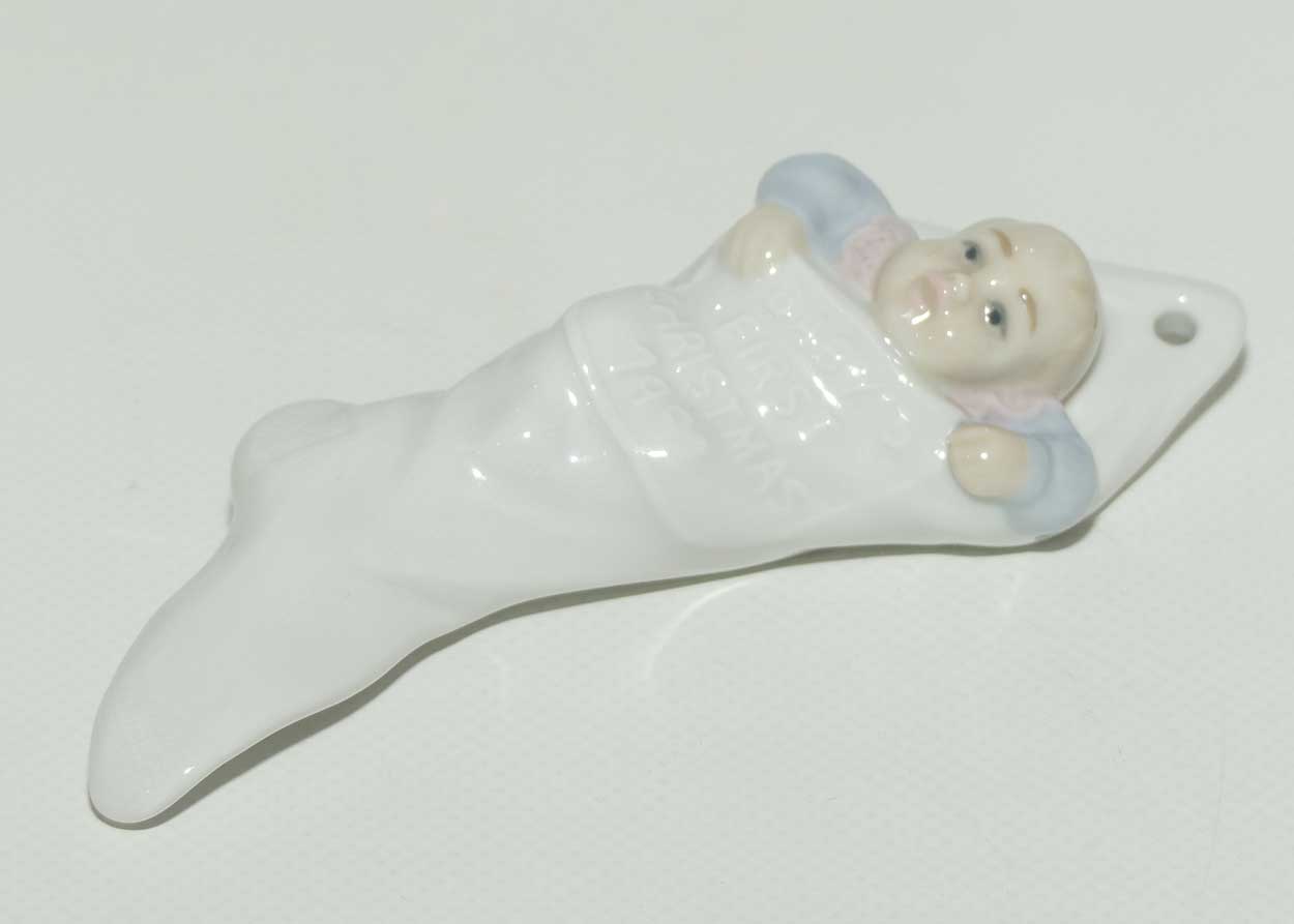 Lladro figure Baby's First Christmas #05922 | boxed