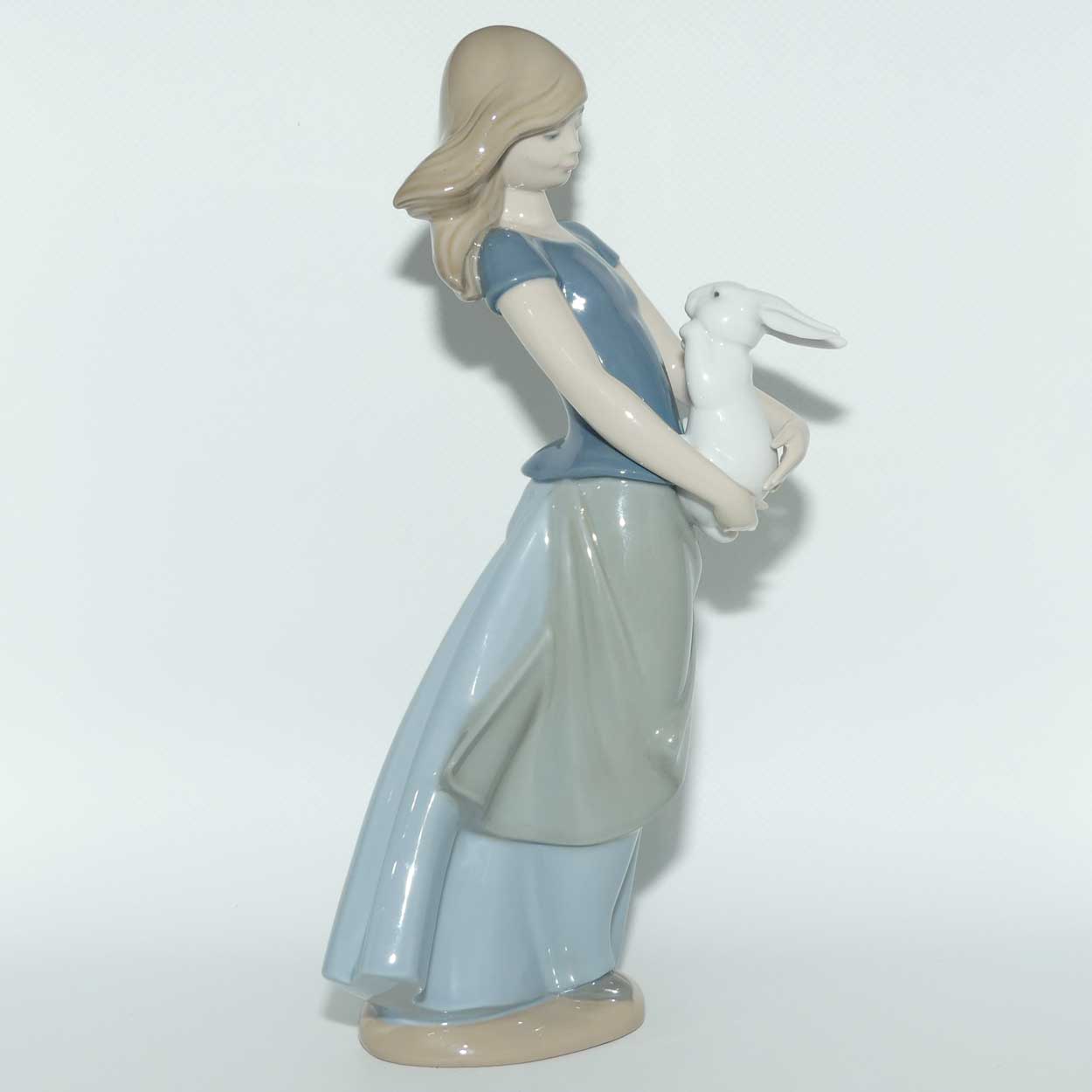 Nao by Lladro figure Country Girl with Rabbit | 0762