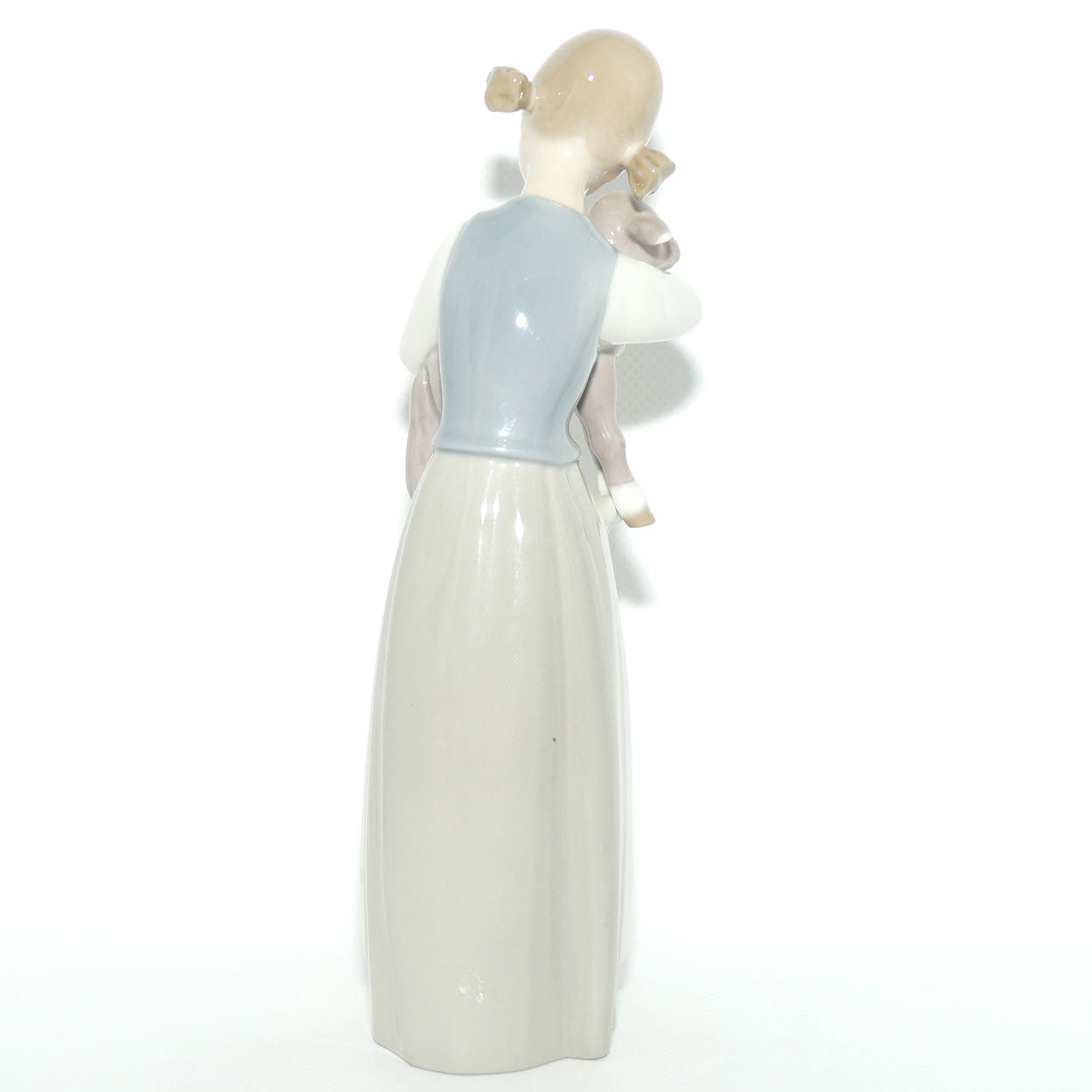 Lladro figure Girl with Lamb | Gloss | #1010