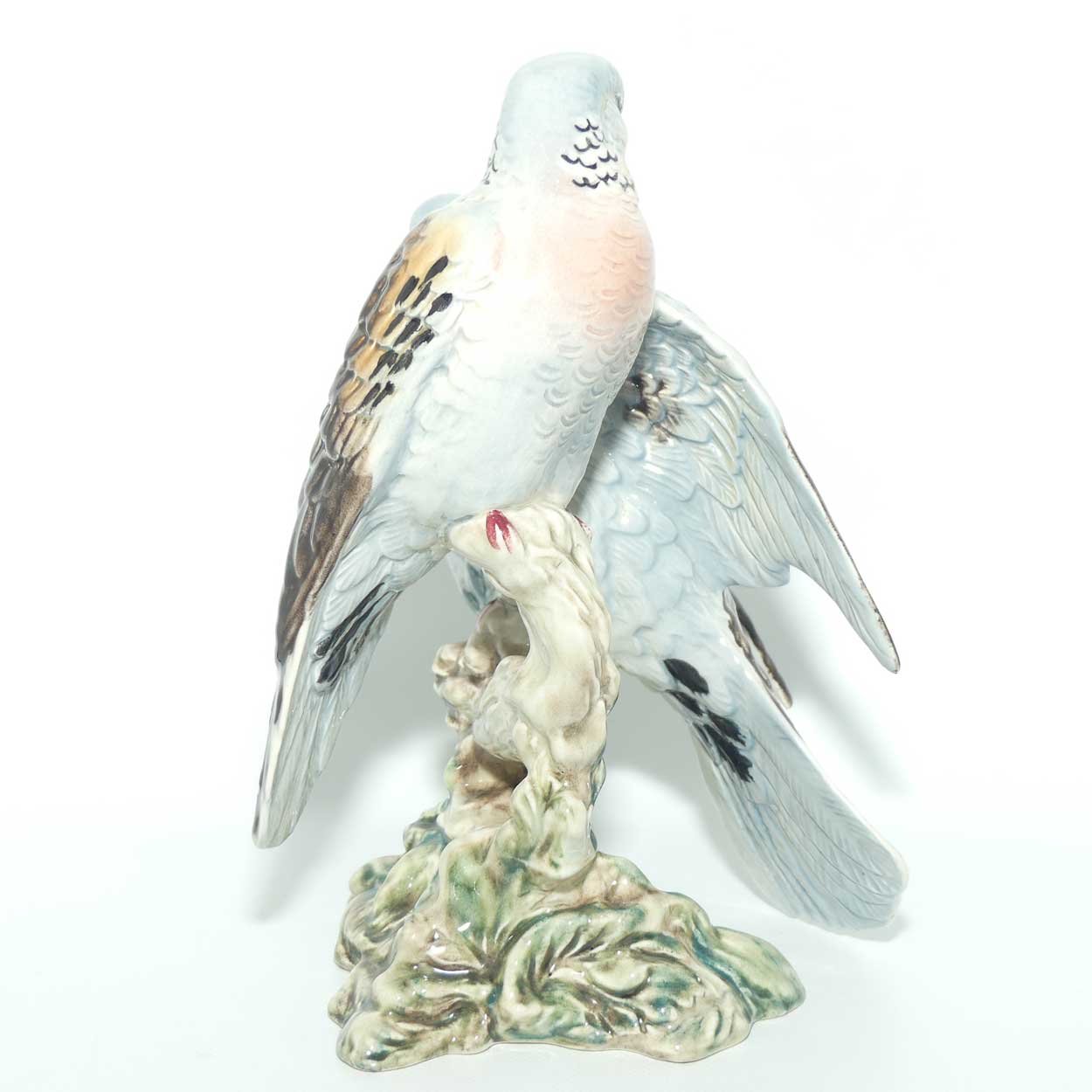 #1022 Beswick Turtle Doves