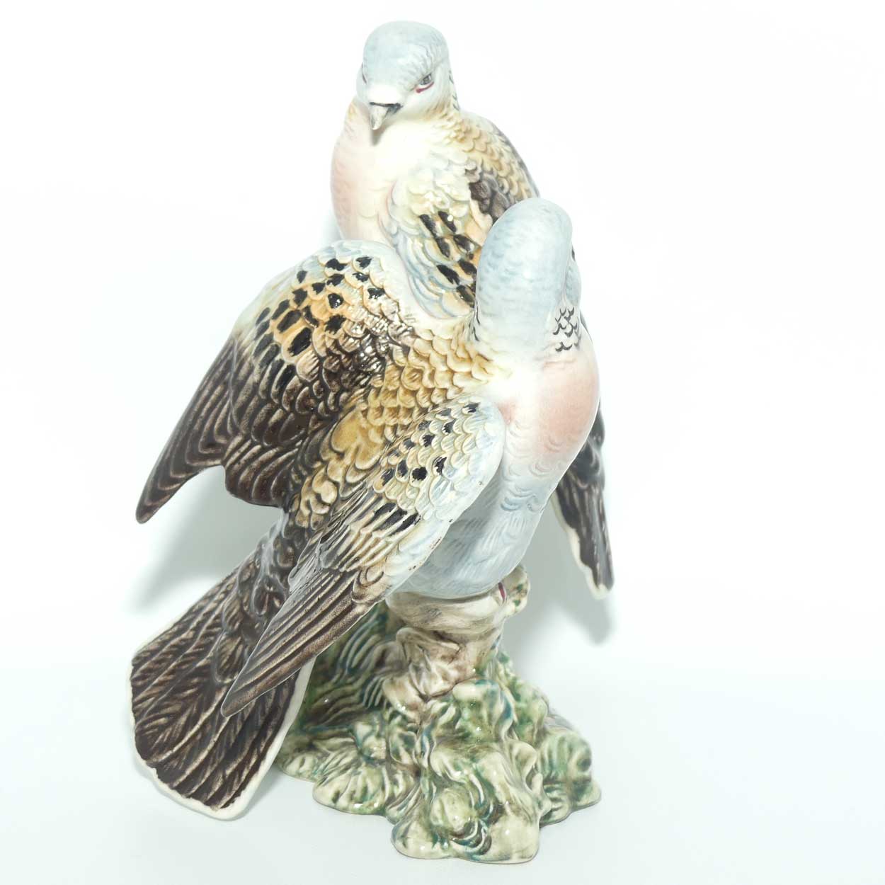 #1022 Beswick Turtle Doves
