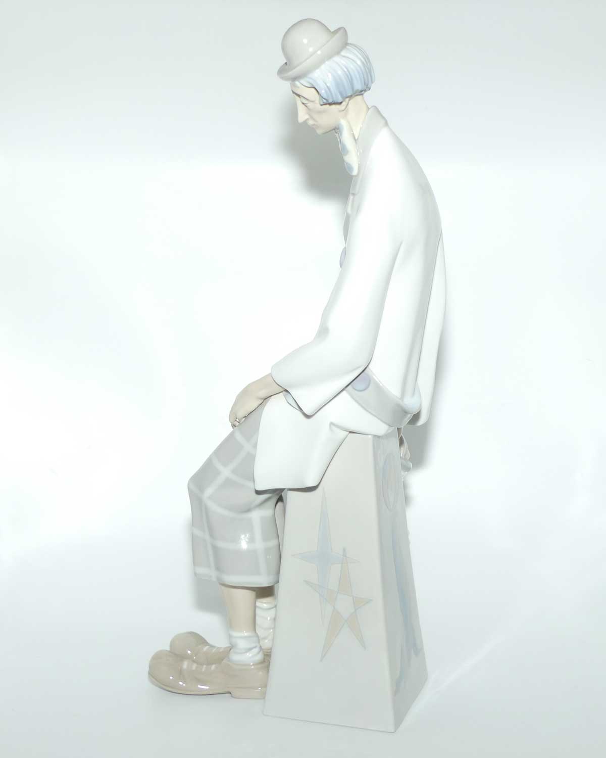 Lladro figure Clown with Concertina | Gloss | #1027