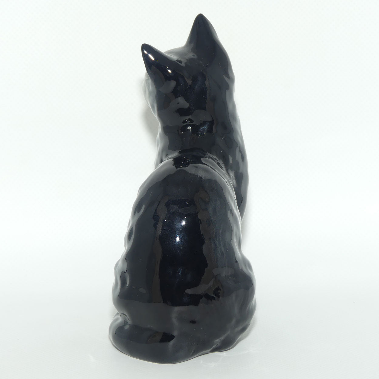 #1030 Beswick Cat | Seated Looking Up | Grey Smokey Blue