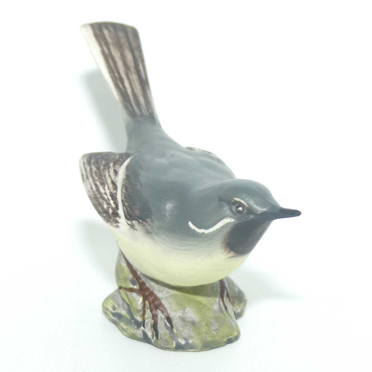 #1041B Beswick Grey Wagtail | Head Up | Matt