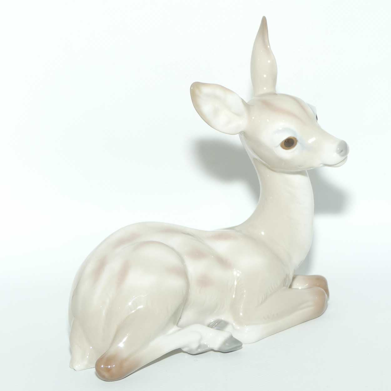 Lladro figure Deer Sitting | Gloss | 1064
