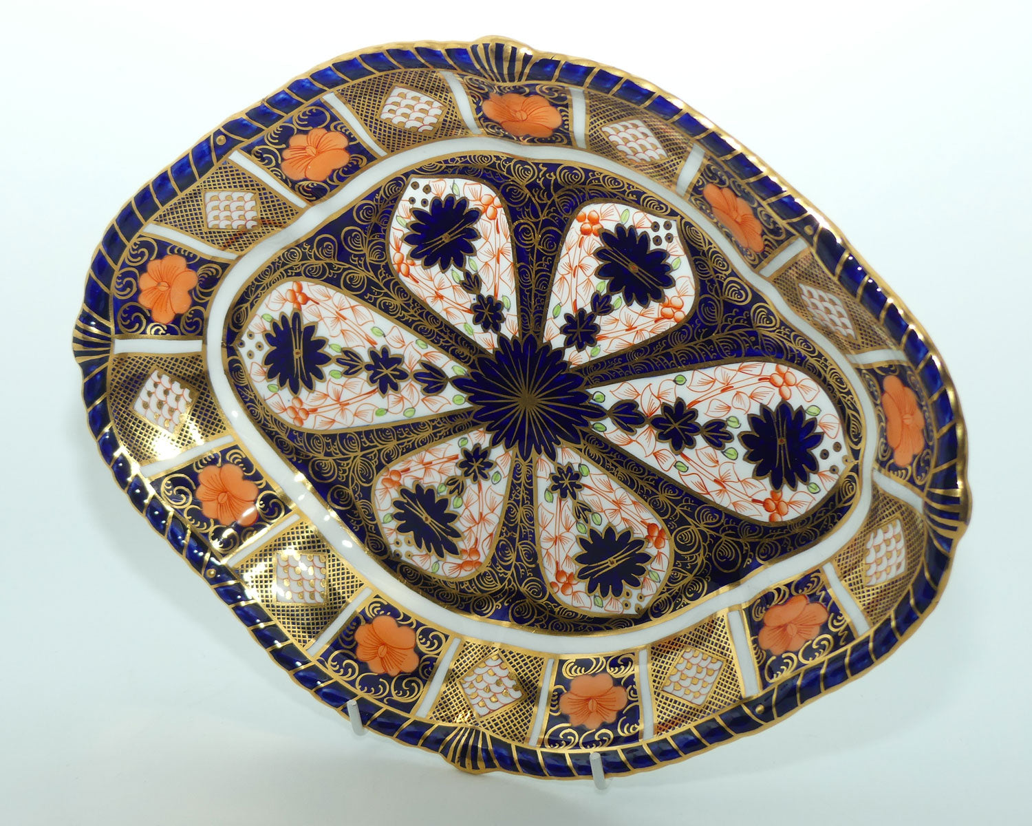 Royal Crown Derby Old Imari 1126 quatrefoil dish with rope twist border | c.1933