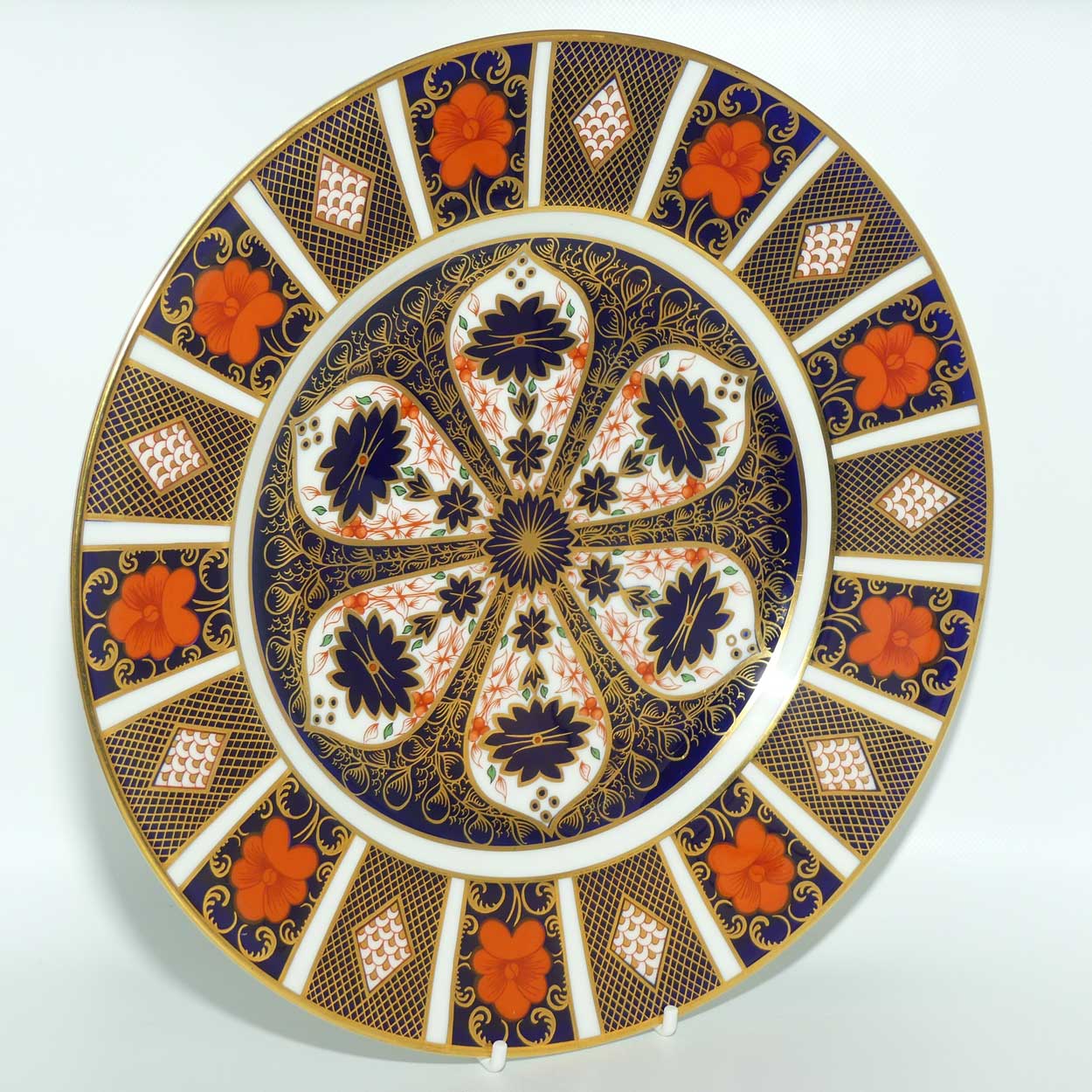 Royal Crown Derby Old Imari 1128 dinner plate | 26.5cm diam | c.1982 | 2nd