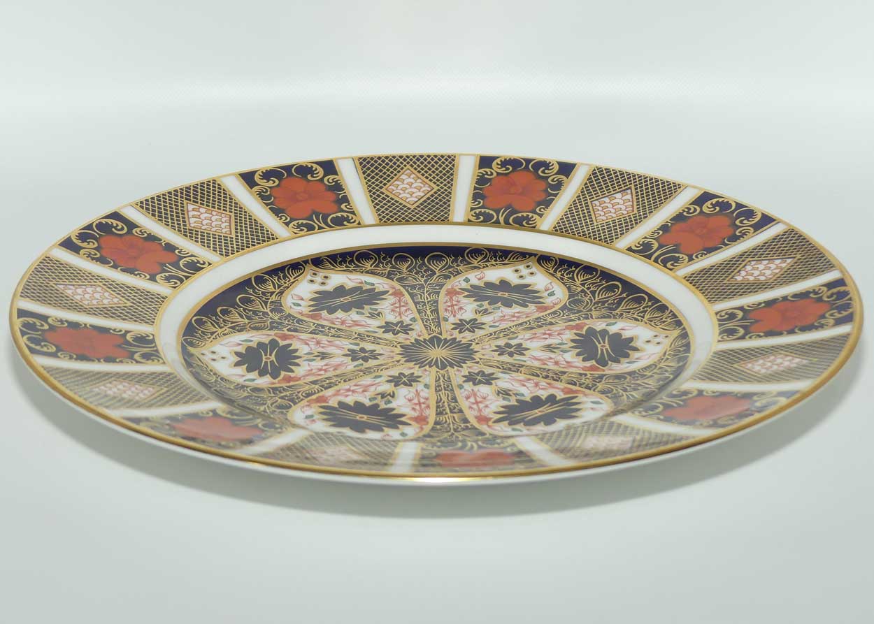 Royal Crown Derby Old Imari 1128 dinner plate | 26.5cm diam | c.1982 | 2nd