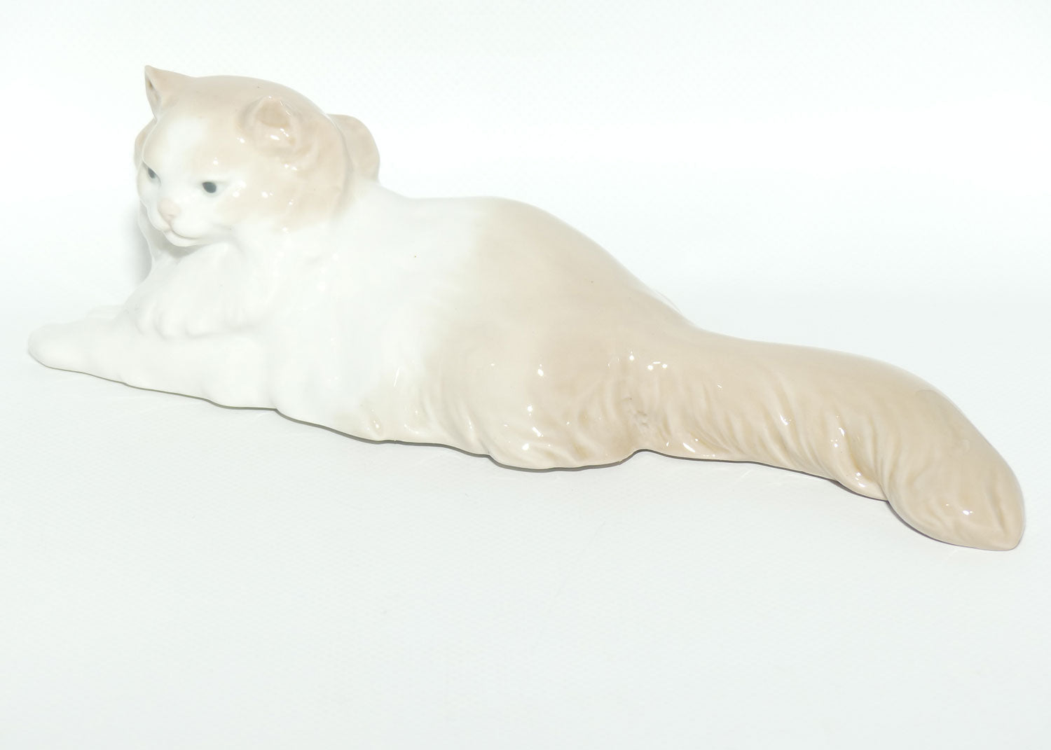 Nao figure Lying Cat | Tail Out | Persian | #0113