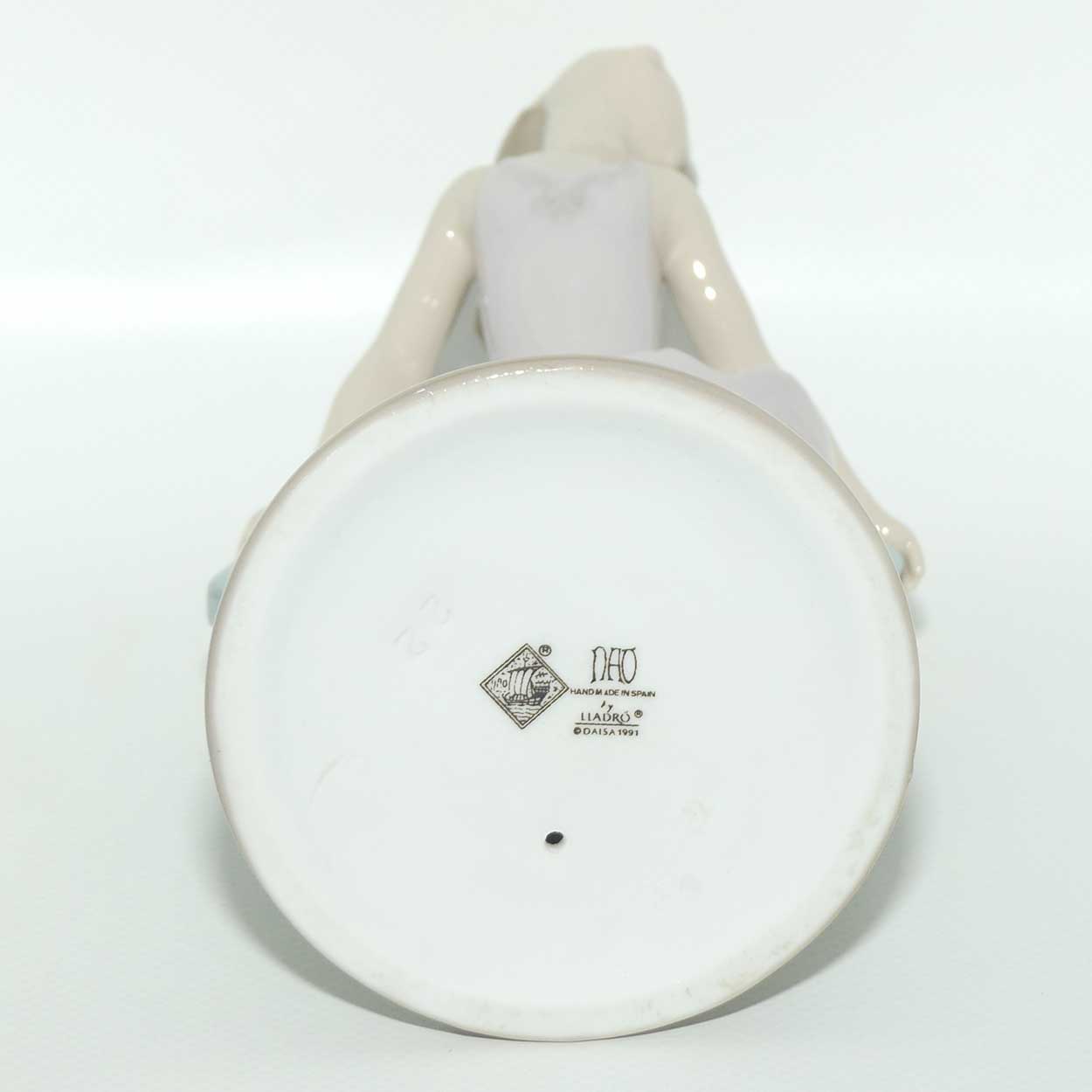 Nao by Lladro figure My Recital #1151