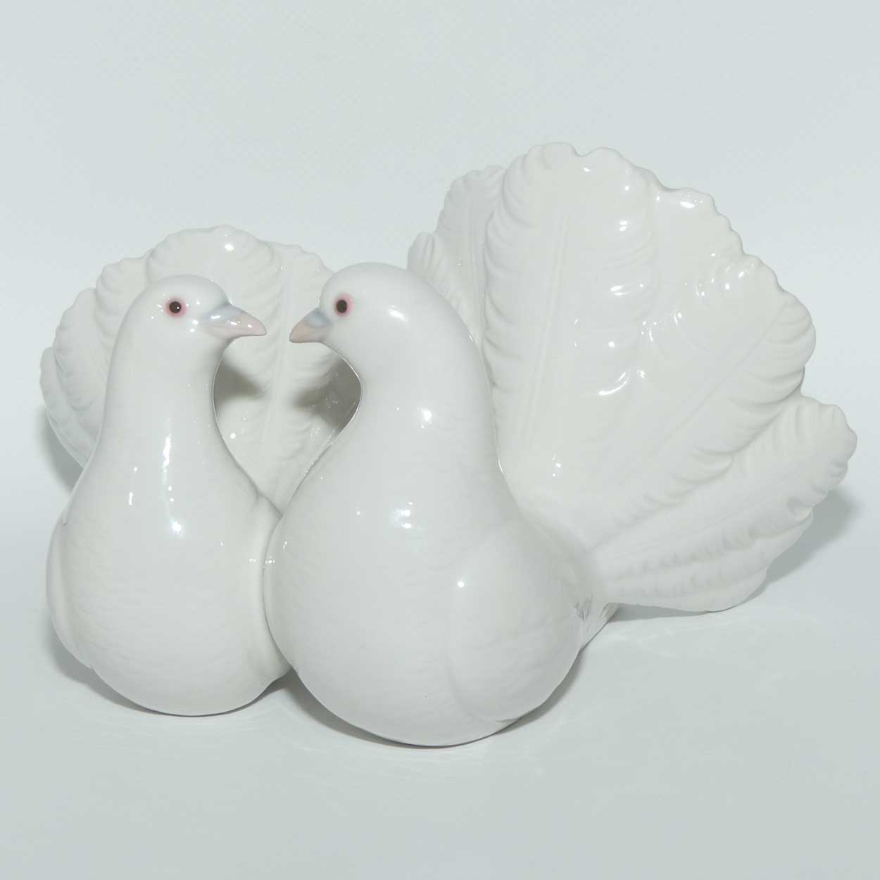 Lladro figure Couple of Doves | #1169