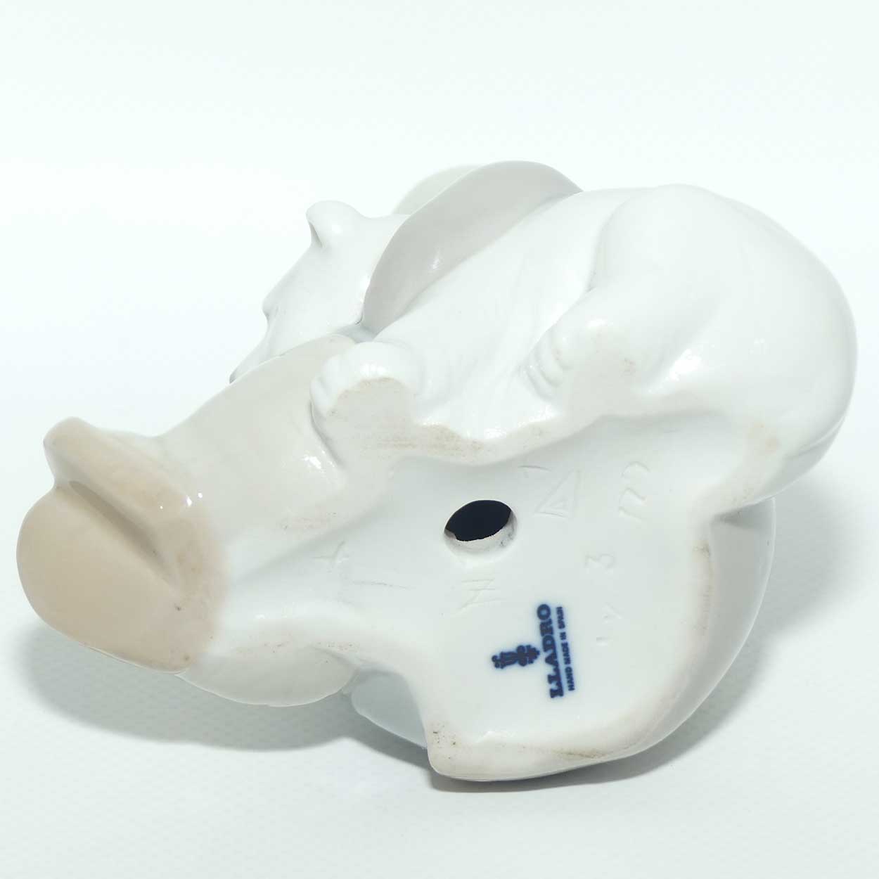 Lladro figure Eskimo | Eskimo Child with Polar Bear | #1195 | #3