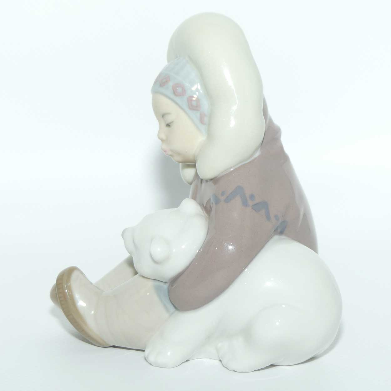 Lladro figure Eskimo | Eskimo Child with Polar Bear | #1195 | #5