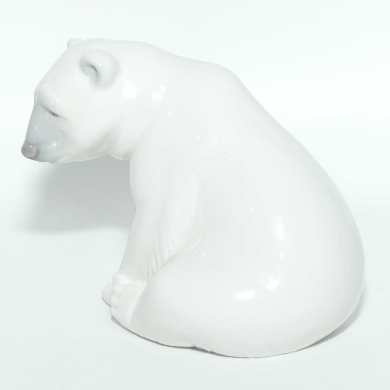 Lladro figure | Polar Bear | Seated | #1209 | #2