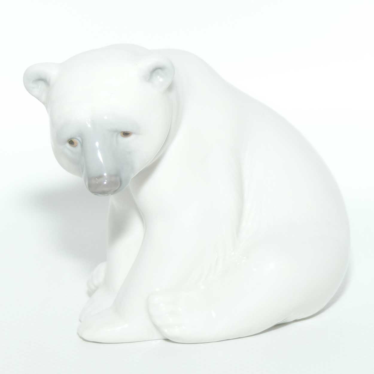 Lladro figure | Polar Bear | Seated | #1209 | #2