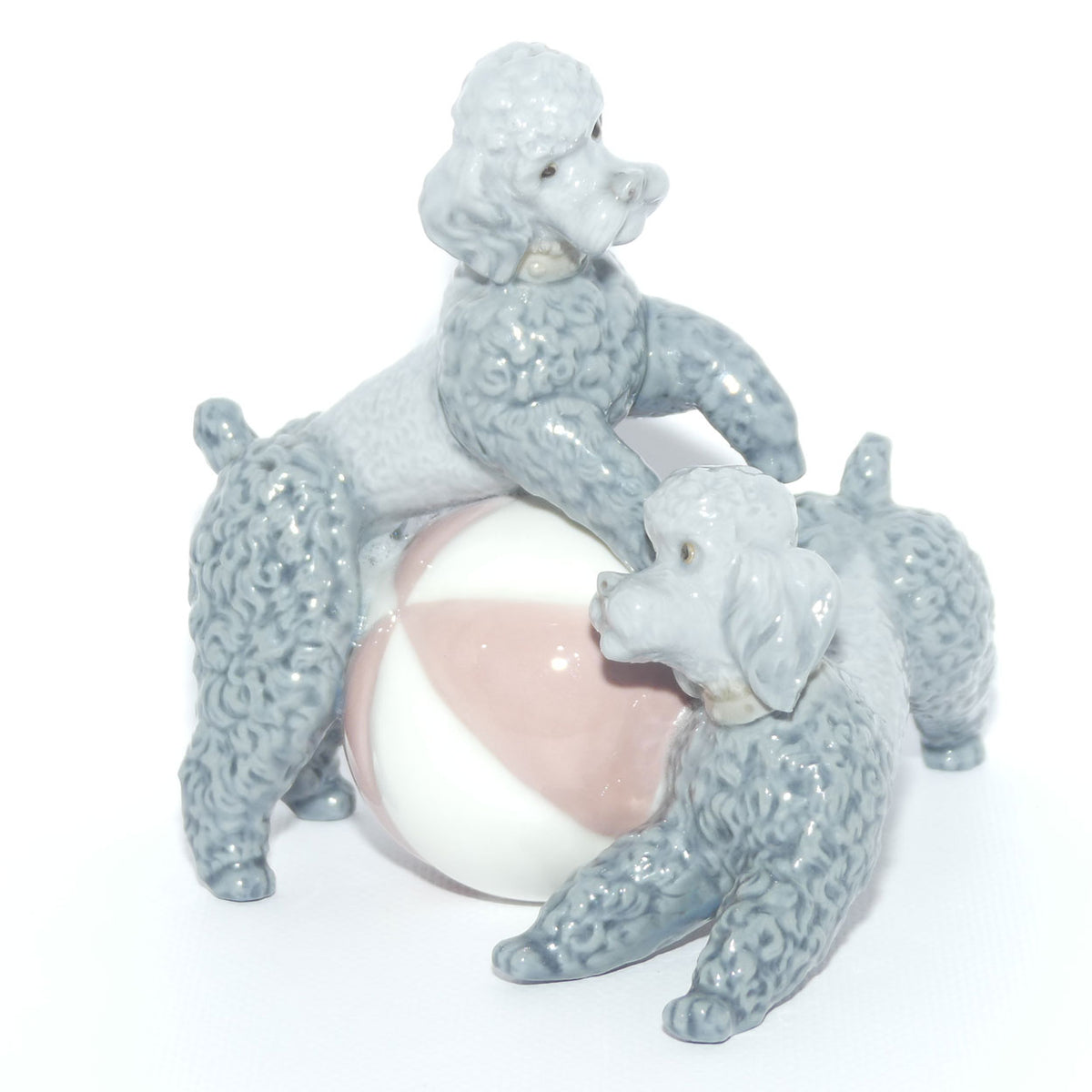 Lladro figure Playing Poodles | #1258