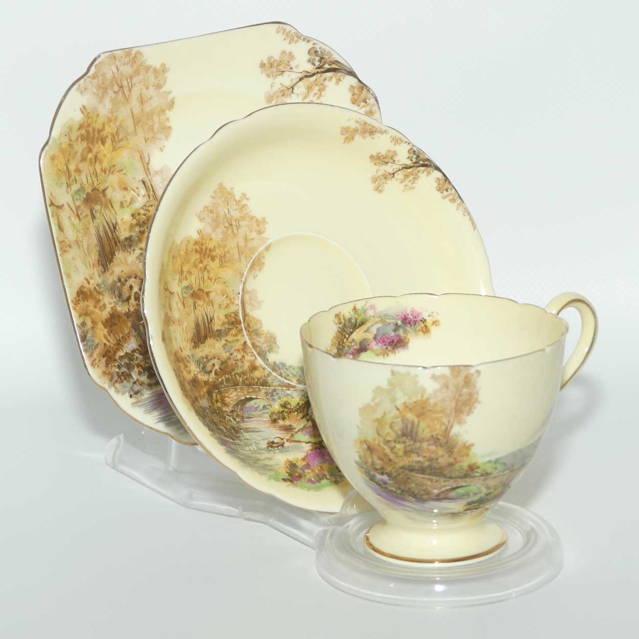 Shelley Ripon shape Heather pattern trio | Cream body | Square Plate | 12977