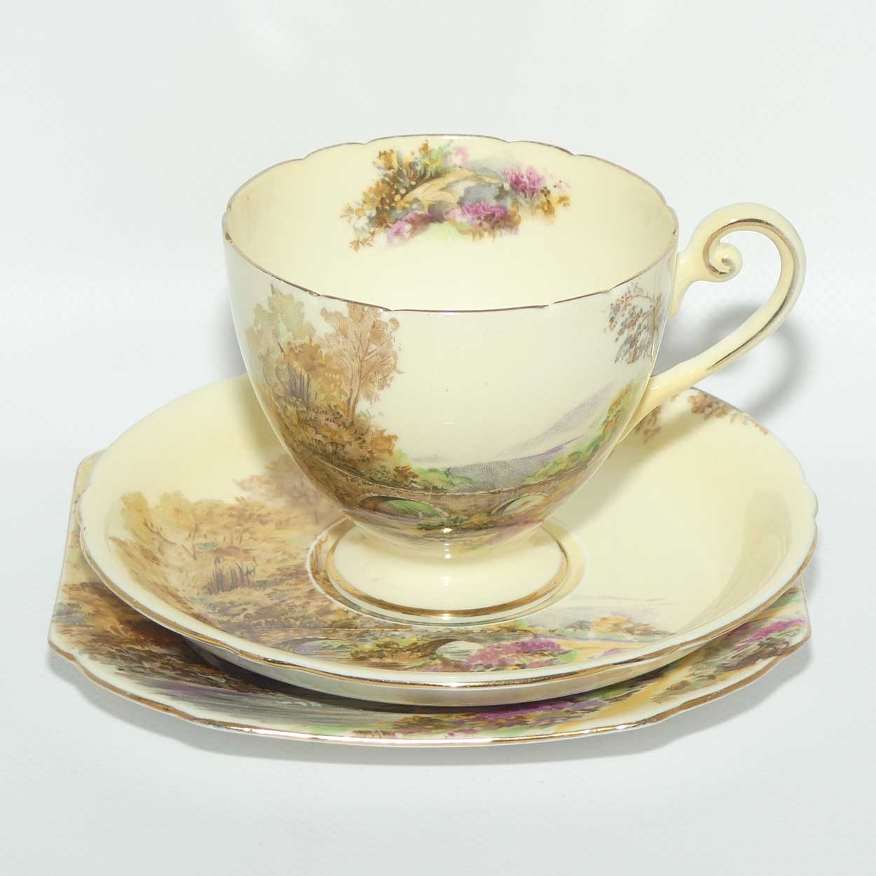 Shelley Ripon shape Heather pattern trio | Cream body | Square Plate | 12977