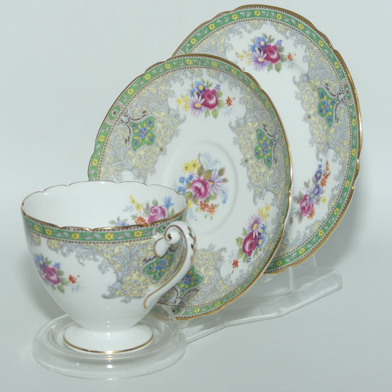 Shelley Ripon shape Georgian pattern trio | Green | 13360