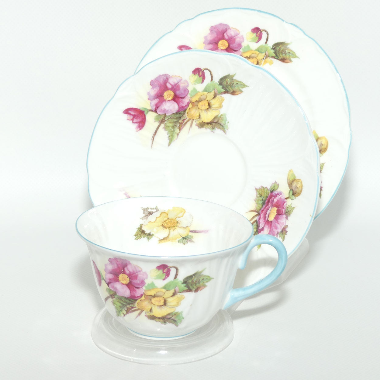 Shelley Oleander shape Begonia pattern trio | 13427