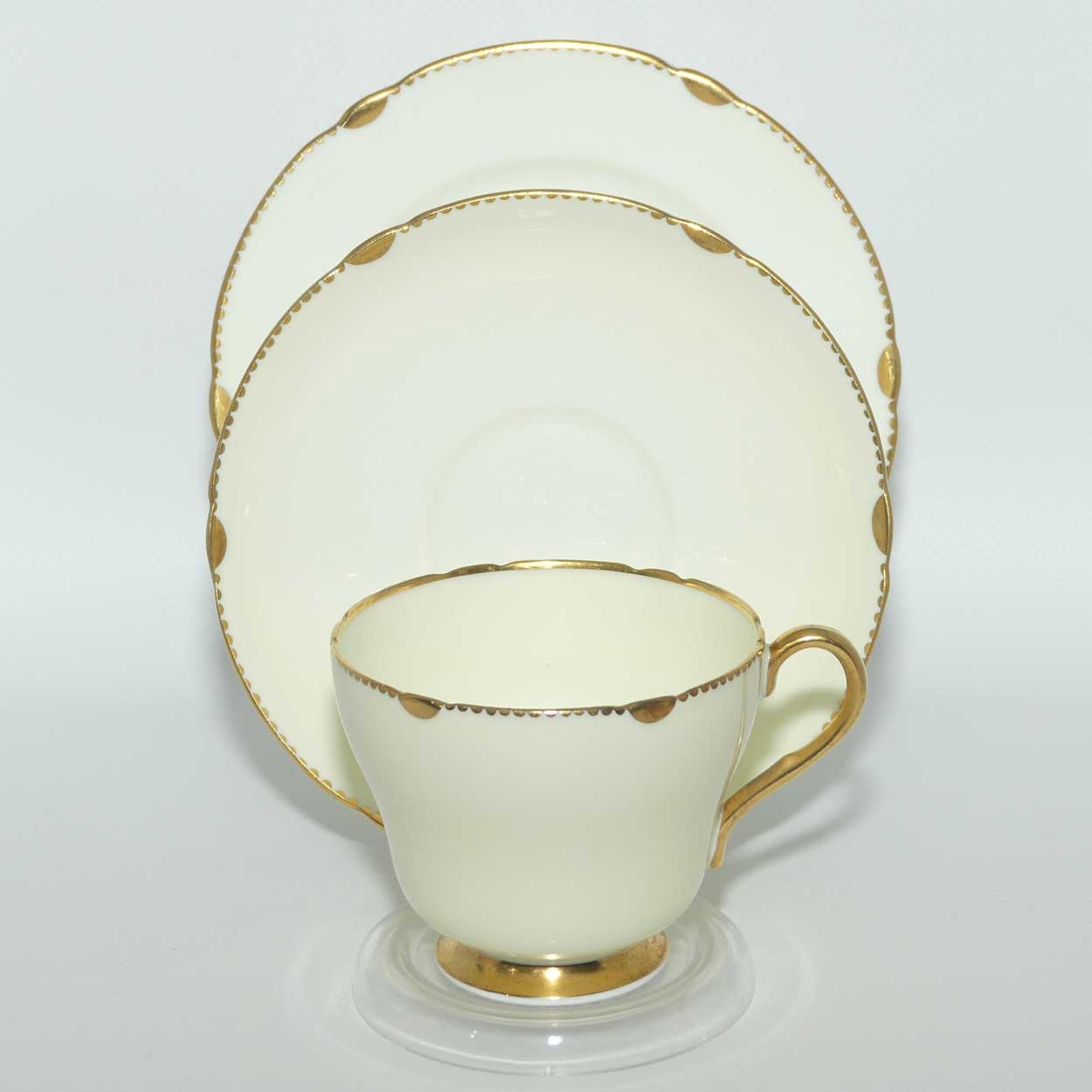 Shelley Richmond shape Cream with Gilt trim trio | 13488