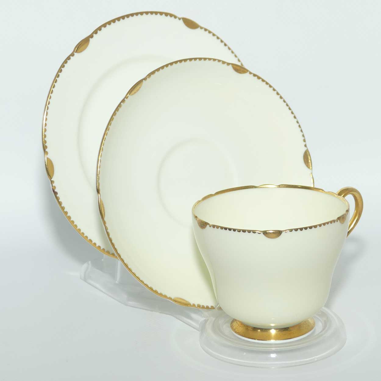 Shelley Richmond shape Cream with Gilt trim trio | 13488