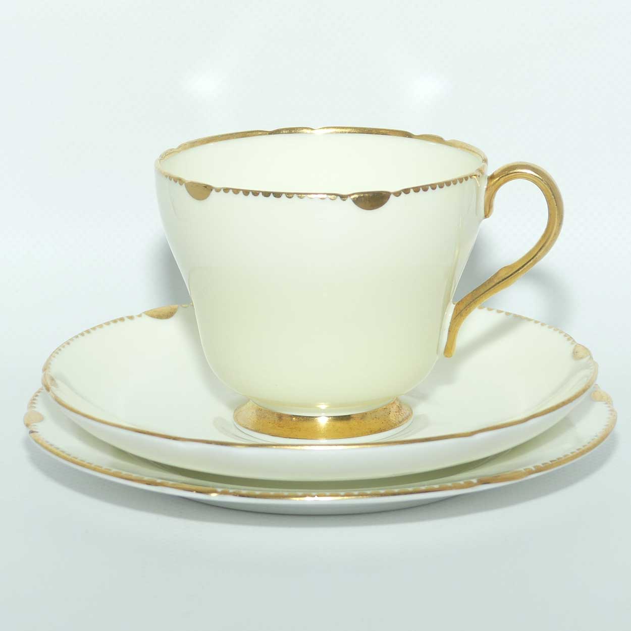 Shelley Richmond shape Cream with Gilt trim trio | 13488