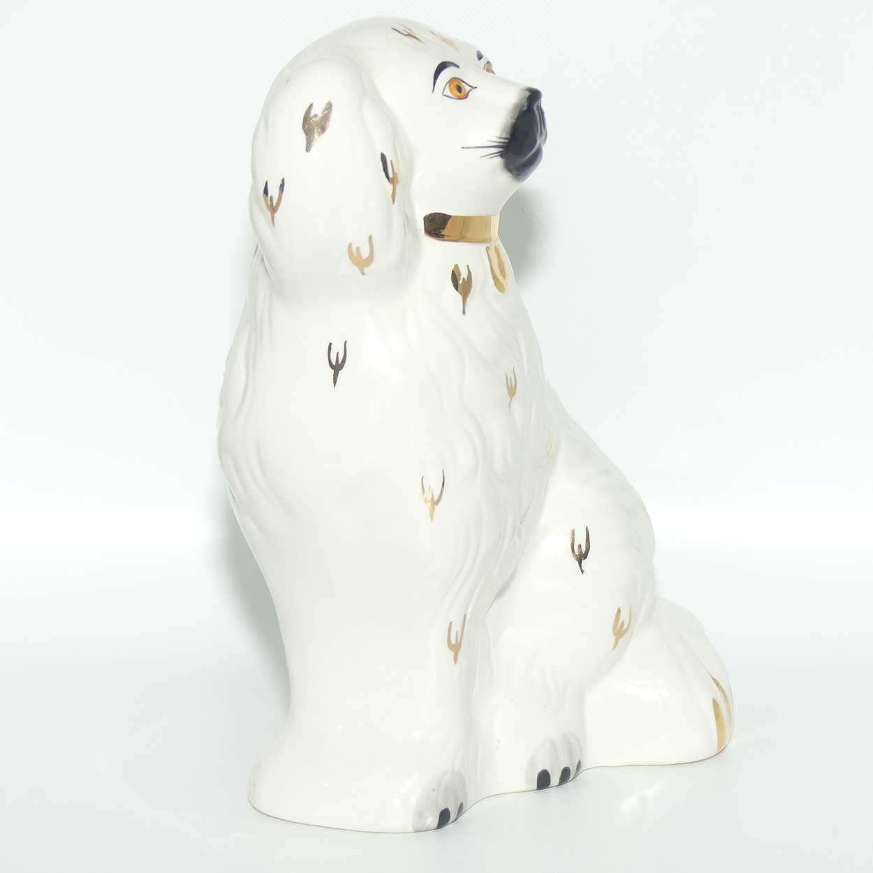 #1378/5 Beswick Old English Staffordshire Dog | Right