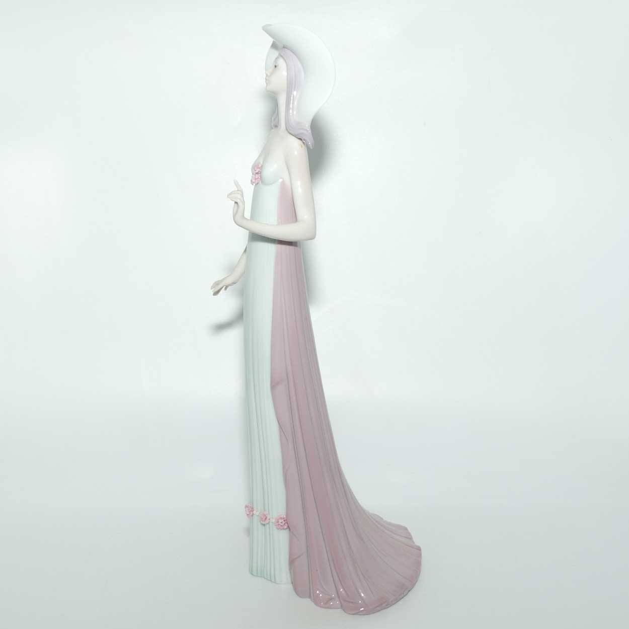 Lladro figure Debutante | #1431