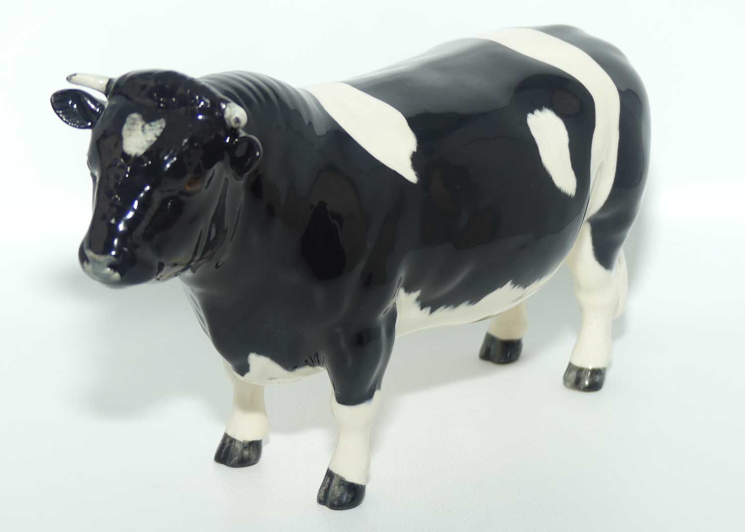 #1439A Beswick Fresian Bull 'Coddington Hilt Bar' | #1