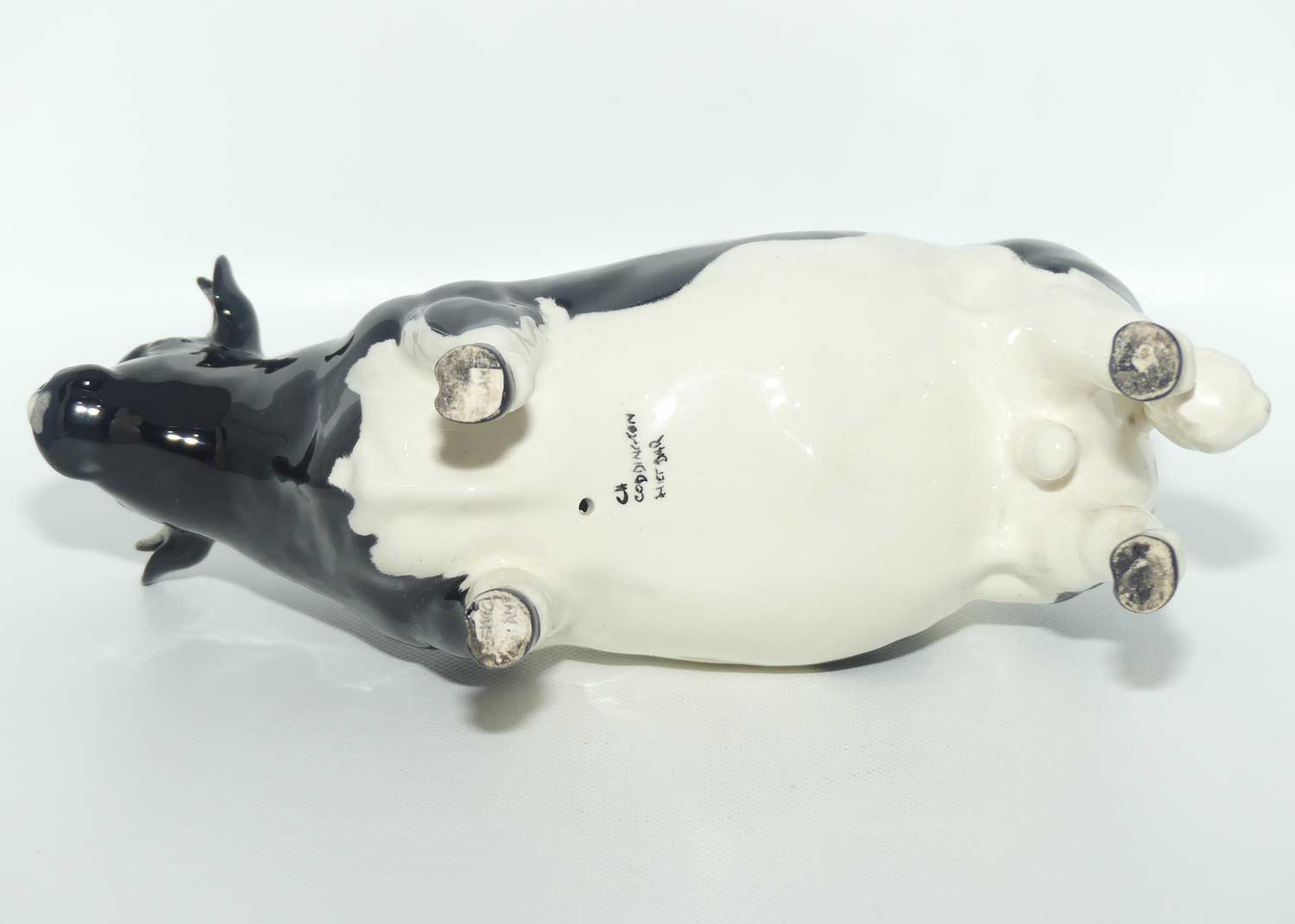 #1439A Beswick Fresian Bull 'Coddington Hilt Bar' | #2