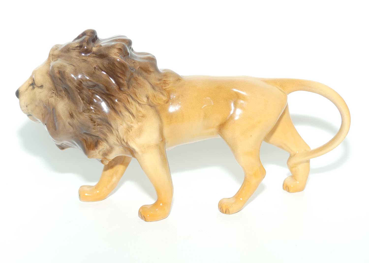 #1506 Beswick Lion | Facing Right