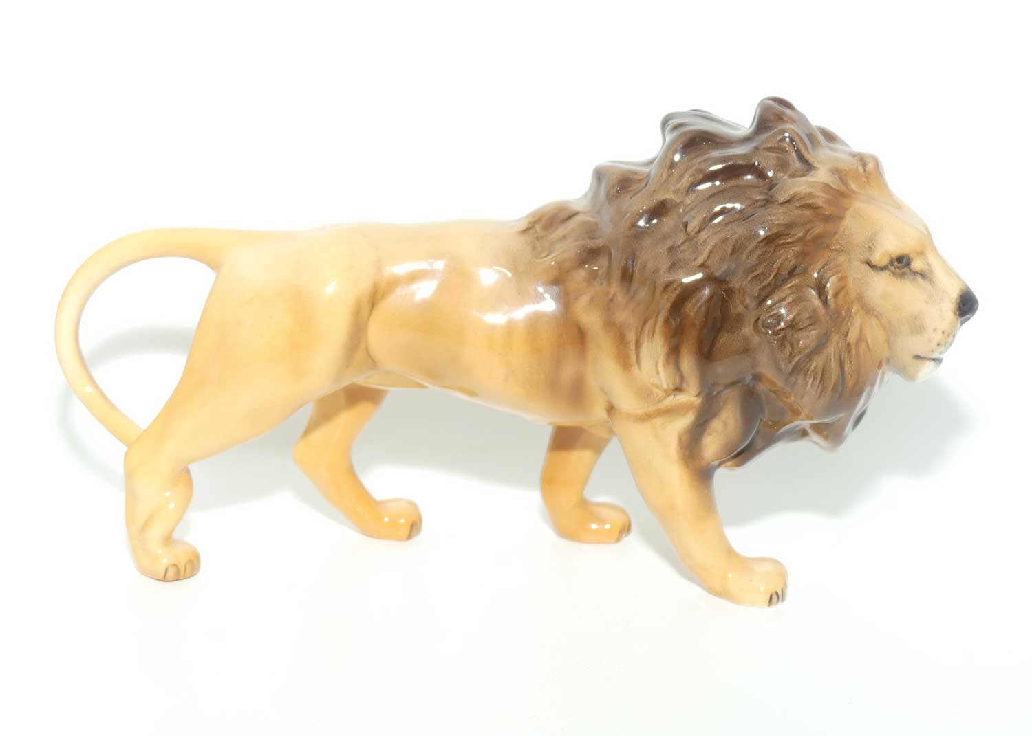 #1506 Beswick Lion | Facing Right
