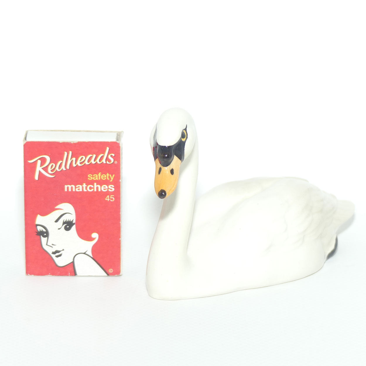 #1684 Beswick Swan | Head Up | #2