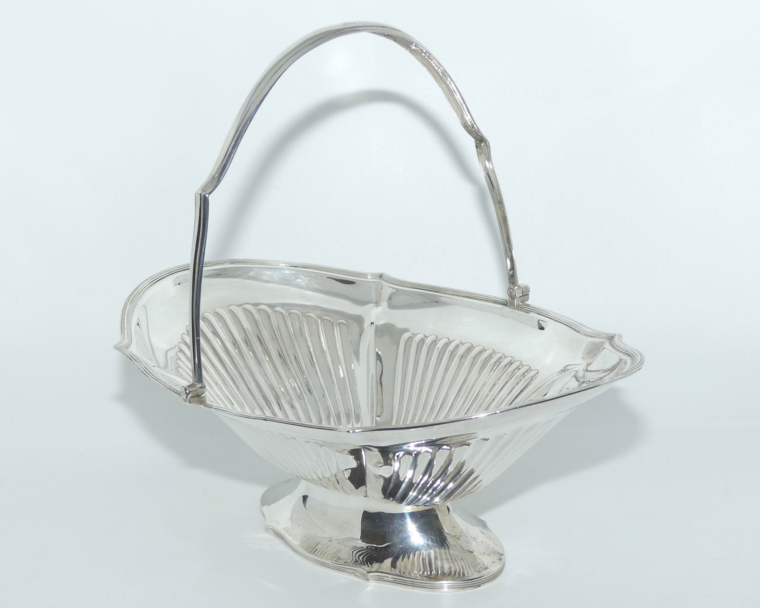 George III Sterling Silver swing handle collet foot table basket | London 1798 | Daniel Pontifex