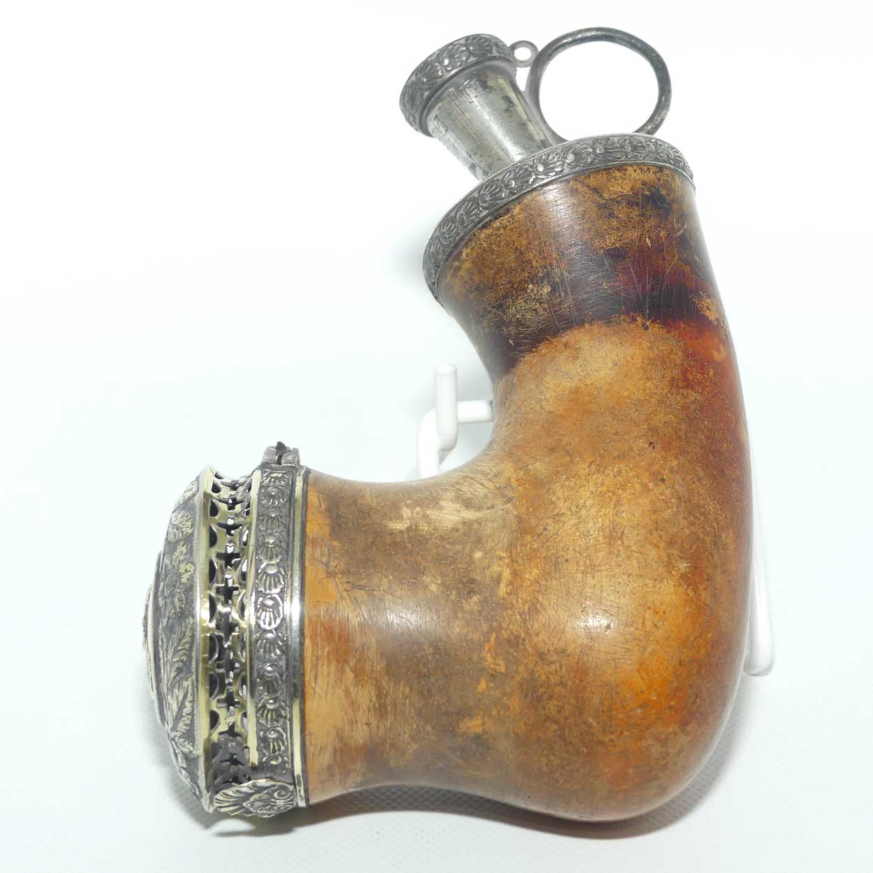 Antique Meerschaum Pipe | Kalmasch Pipe bowl with Sterling Silver Gilt embossed lid, reticulated grille and fittings | London 1821