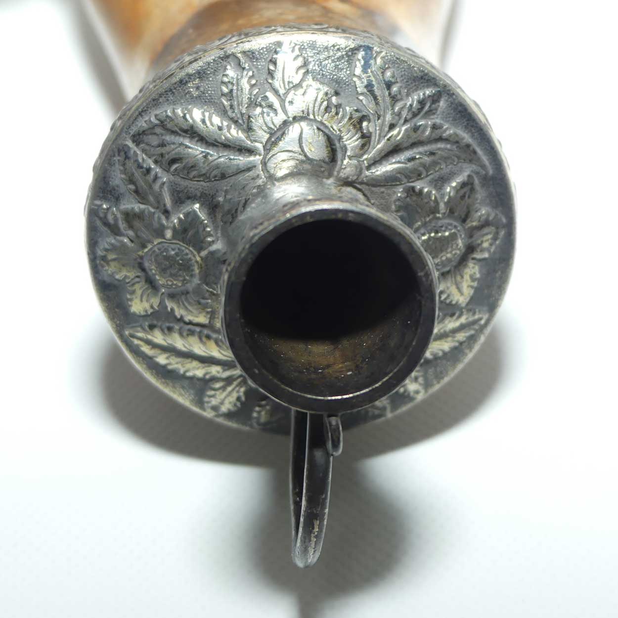 Antique Meerschaum Pipe | Kalmasch Pipe bowl with Sterling Silver Gilt embossed lid, reticulated grille and fittings | London 1821
