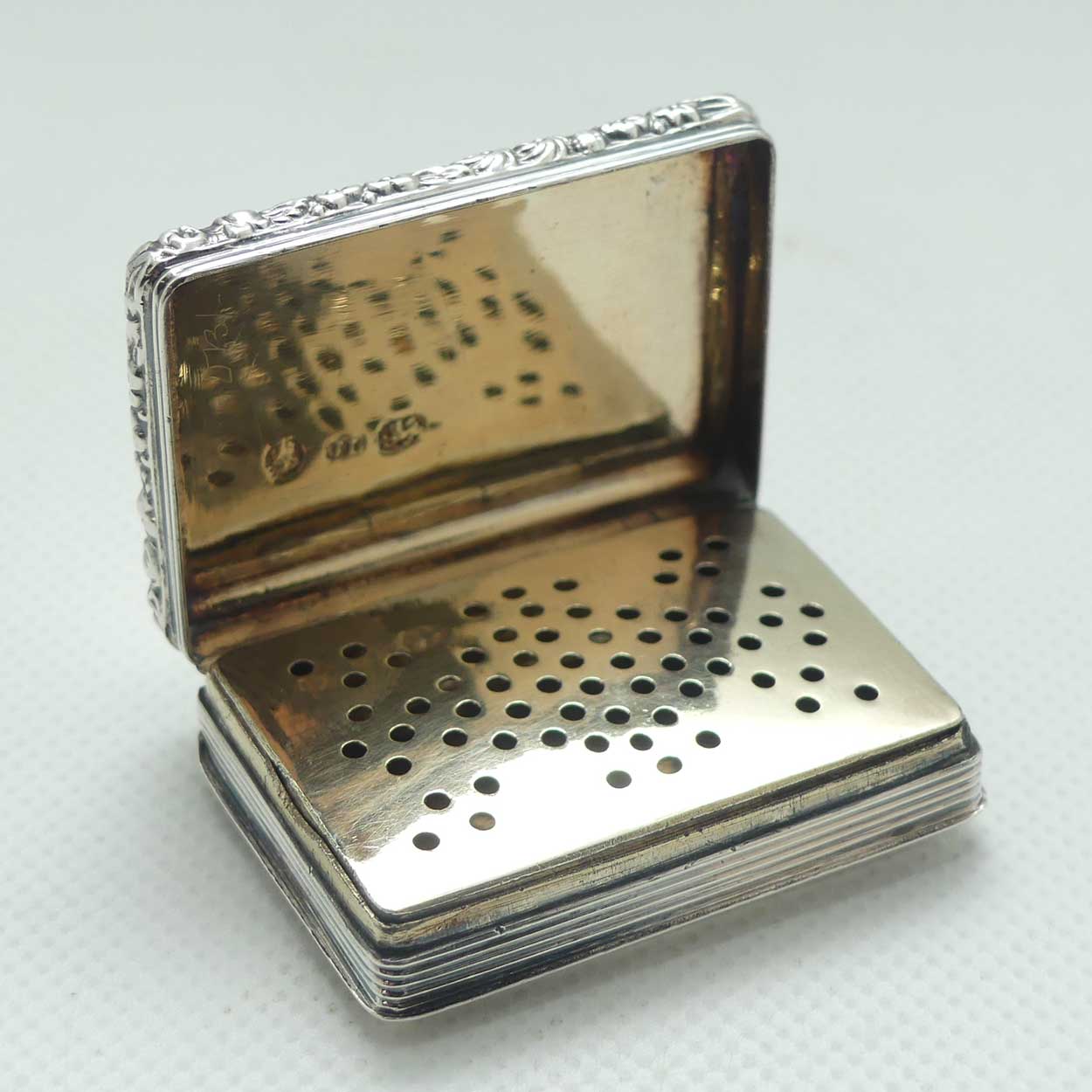 Georgian Sterling Silver Vinaigrette | Book style | Birmingham 1831 | Lawrence and Co