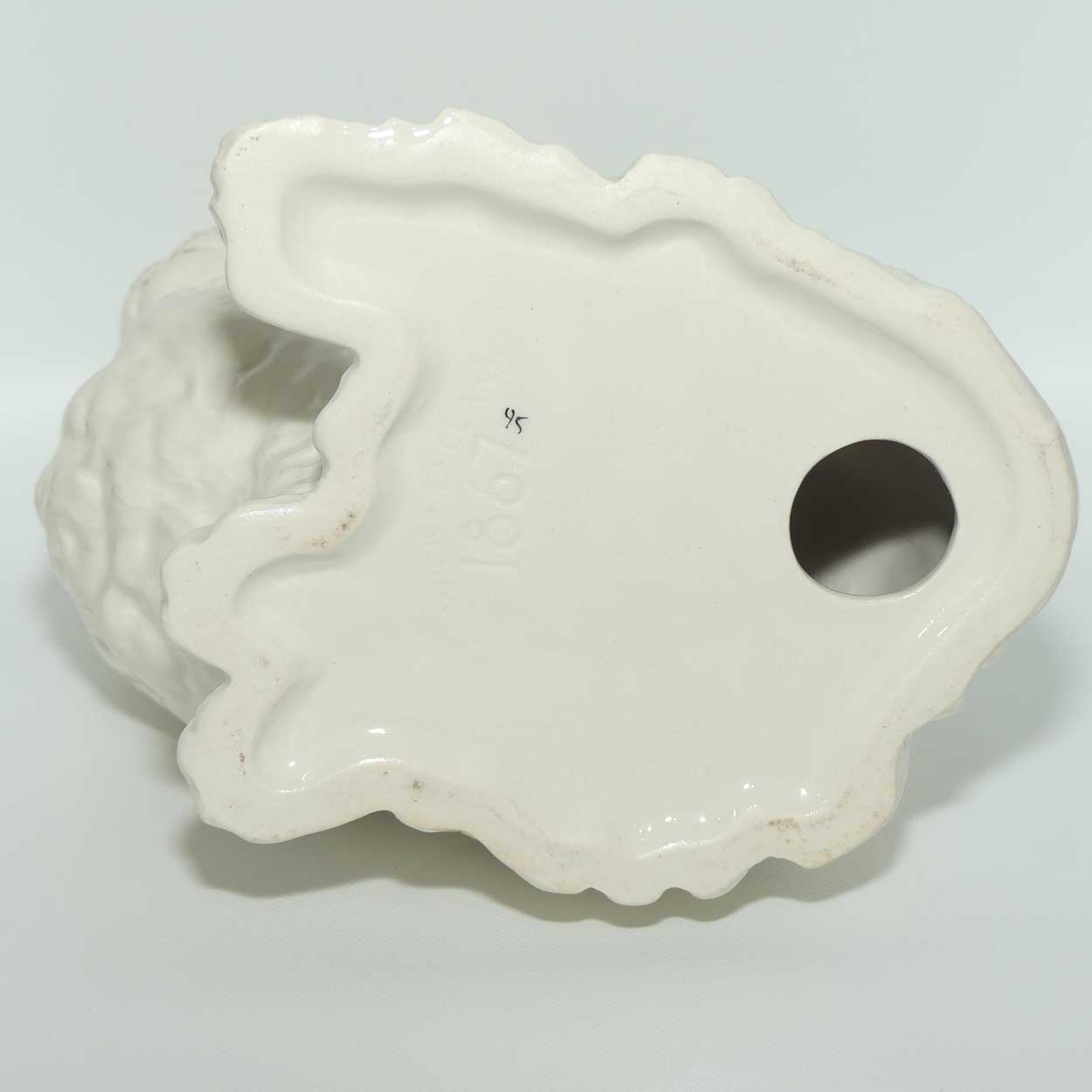 #1867 Beswick Persian Cat | Seated | Looking Up | #1