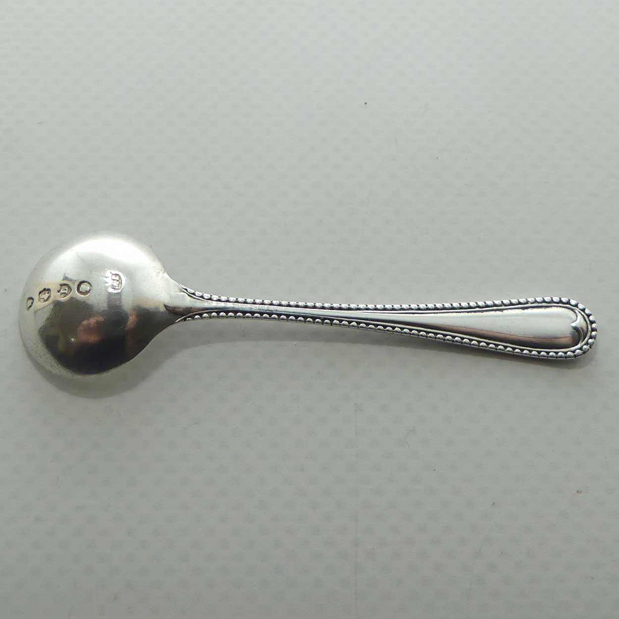 Victorian era Sterling Silver mustard spoon | Old English Bead | London 1886