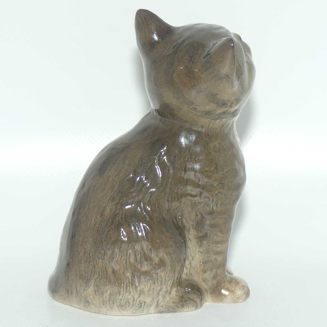 #1886 Beswick Persian Kitten | Seated | Looking Up | Grey Striped