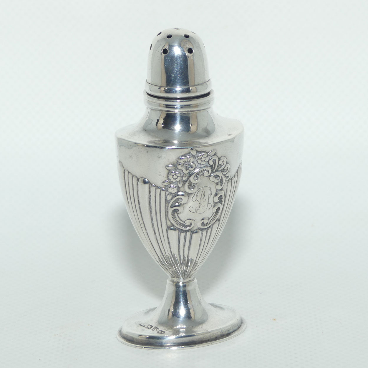 Victorian era Sterling Silver pepperette | Birmingham 1896
