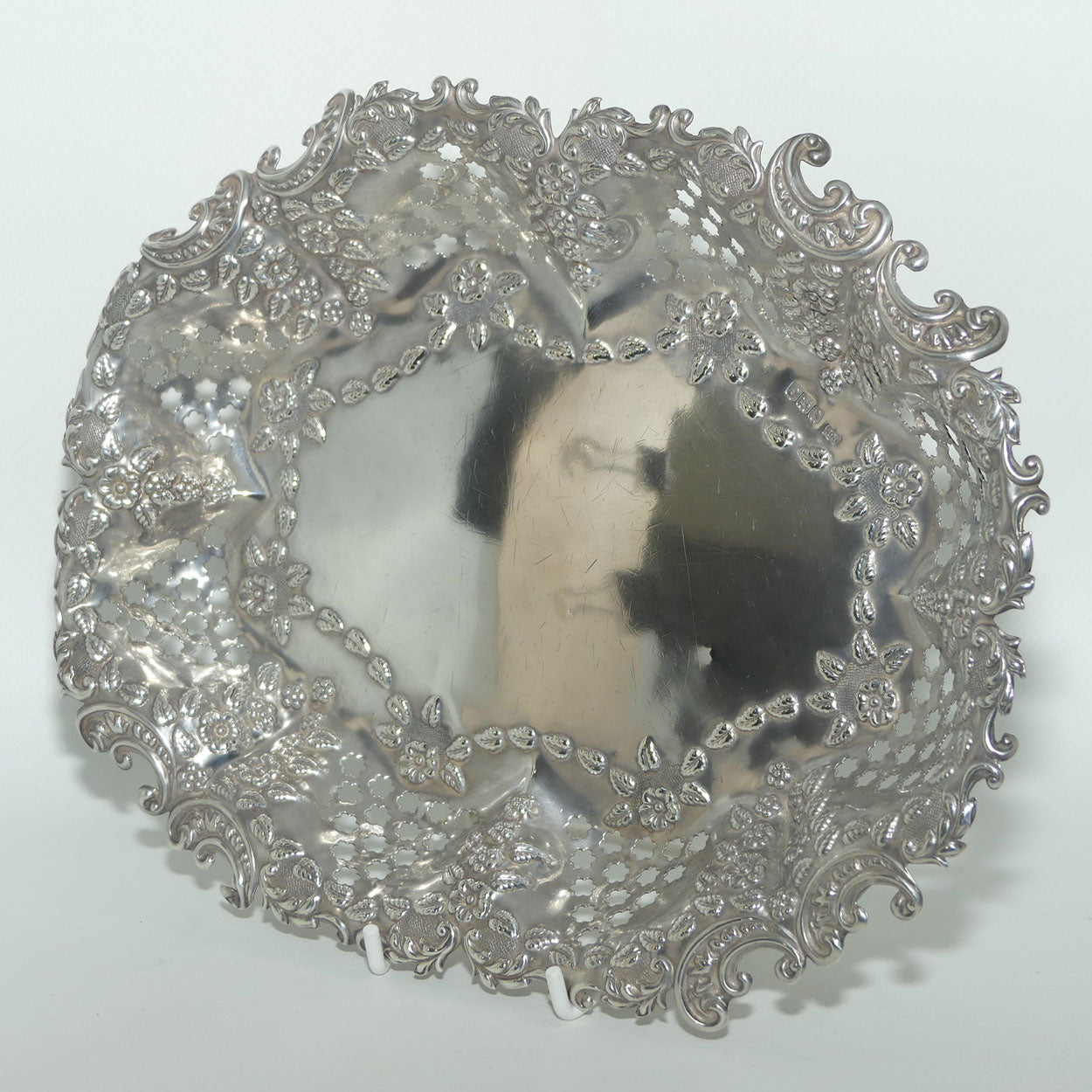 Late Victorian era Sterling Silver pierced gallery bowl | London 1900 | Robert Pringle & Sons