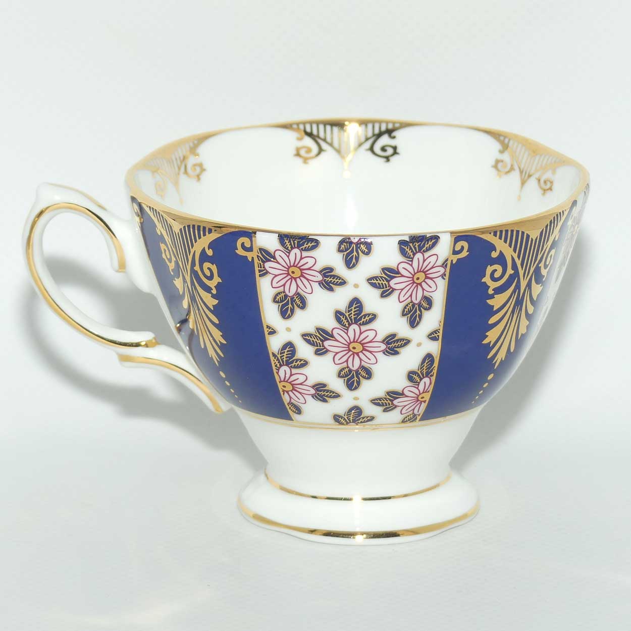 Royal Albert duo | 100 Years of Royal Albert | 1900's Regency Blue